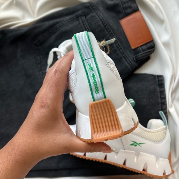 NWOB Rebook Running Shoes 🏃🏻♀️ - Picture 4 of 4